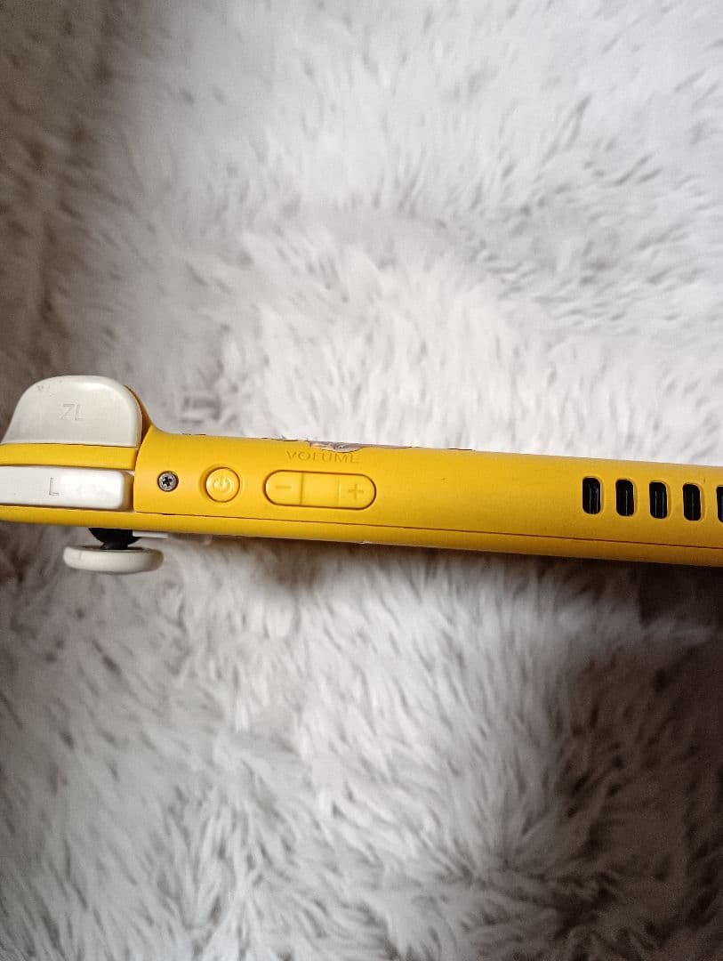 d*2様 ジャンク品 Nintendo Switch Lite イエロー