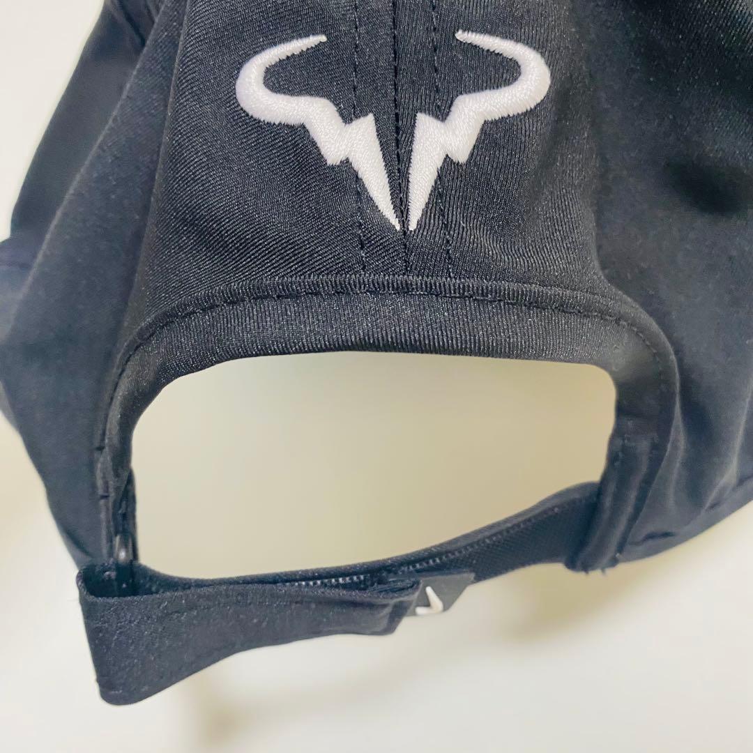 【超希少・新品未使用】NIKE アンストラクチャードラファキャップ 黒白 M/L