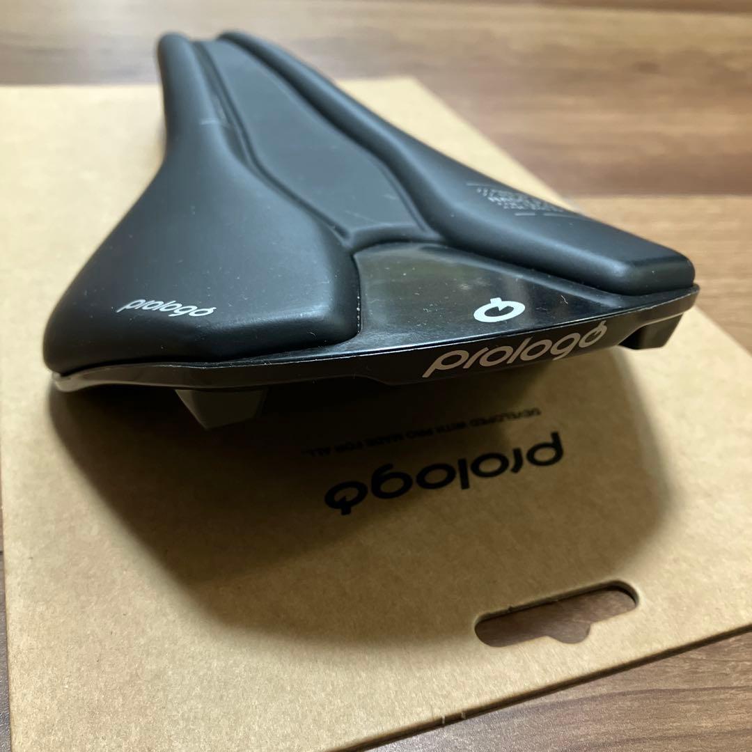 Prologo(プロロゴ) NAGO R4 NACK 137 サドル