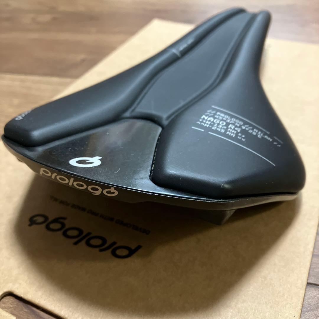 Prologo(プロロゴ) NAGO R4 NACK 137 サドル