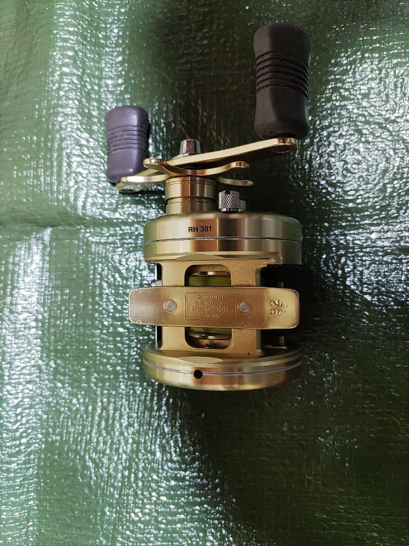 シマノ　カルカッタXT201（良品）