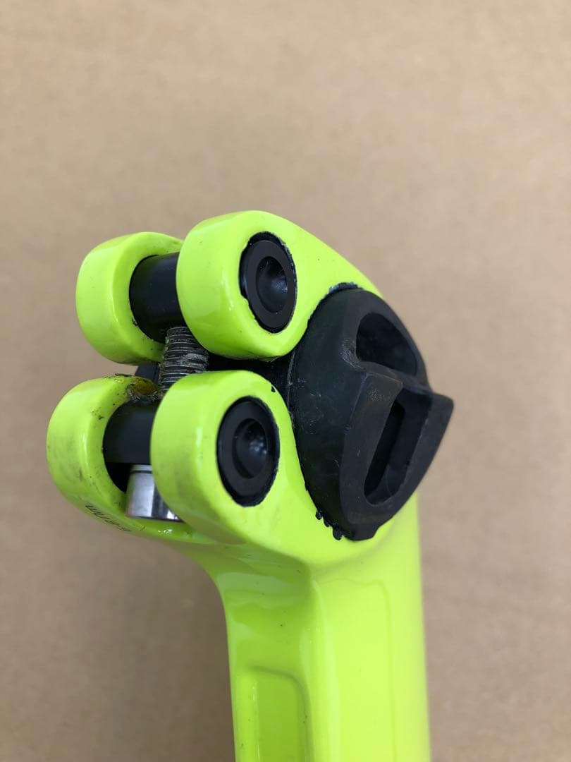 TREK MADONE SLR 専用シートポスト