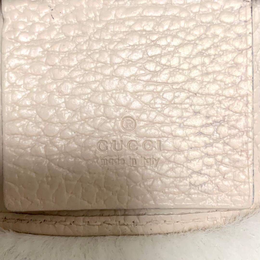 美品！GUCCI グッチ　GGマーモント レザー 6連 キーケース　アイボリー
