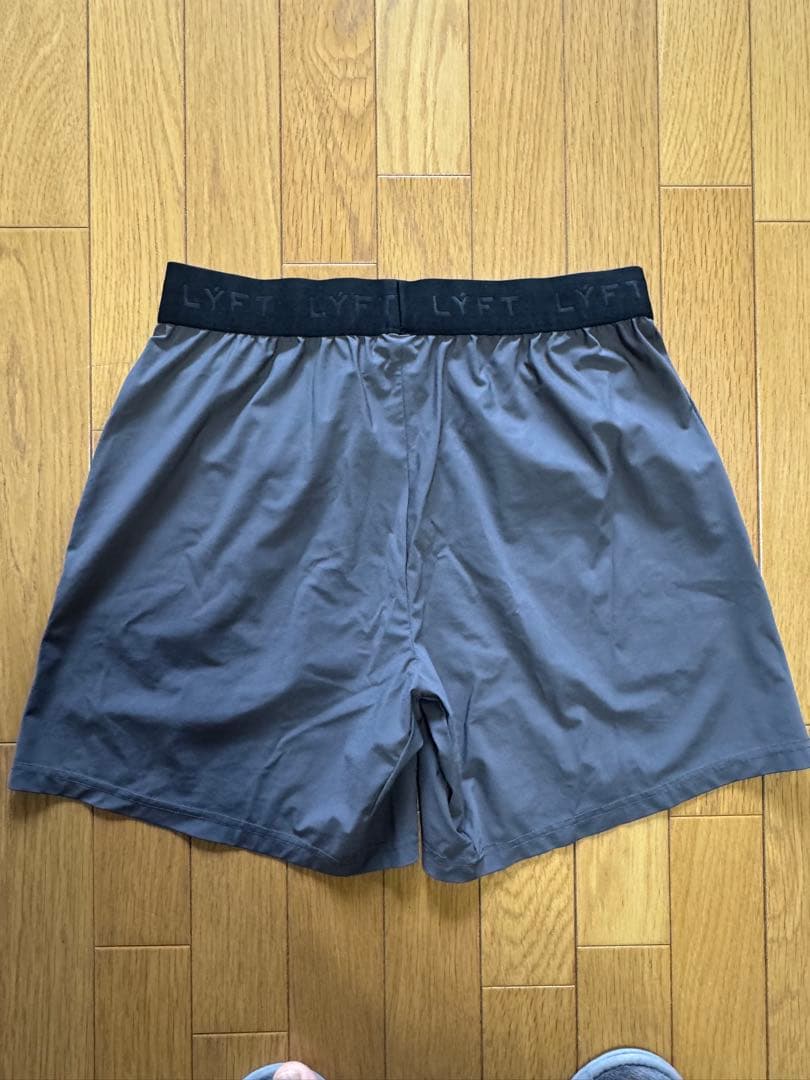 LYFT トレーニングショーツ Lサイズ グレー