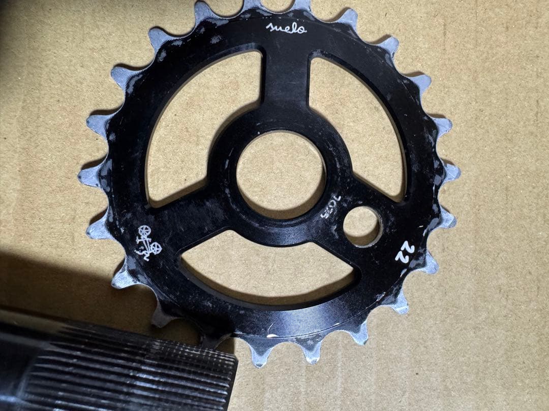 BMX クランクSUELO V3 CRANK SET 160MM 22T