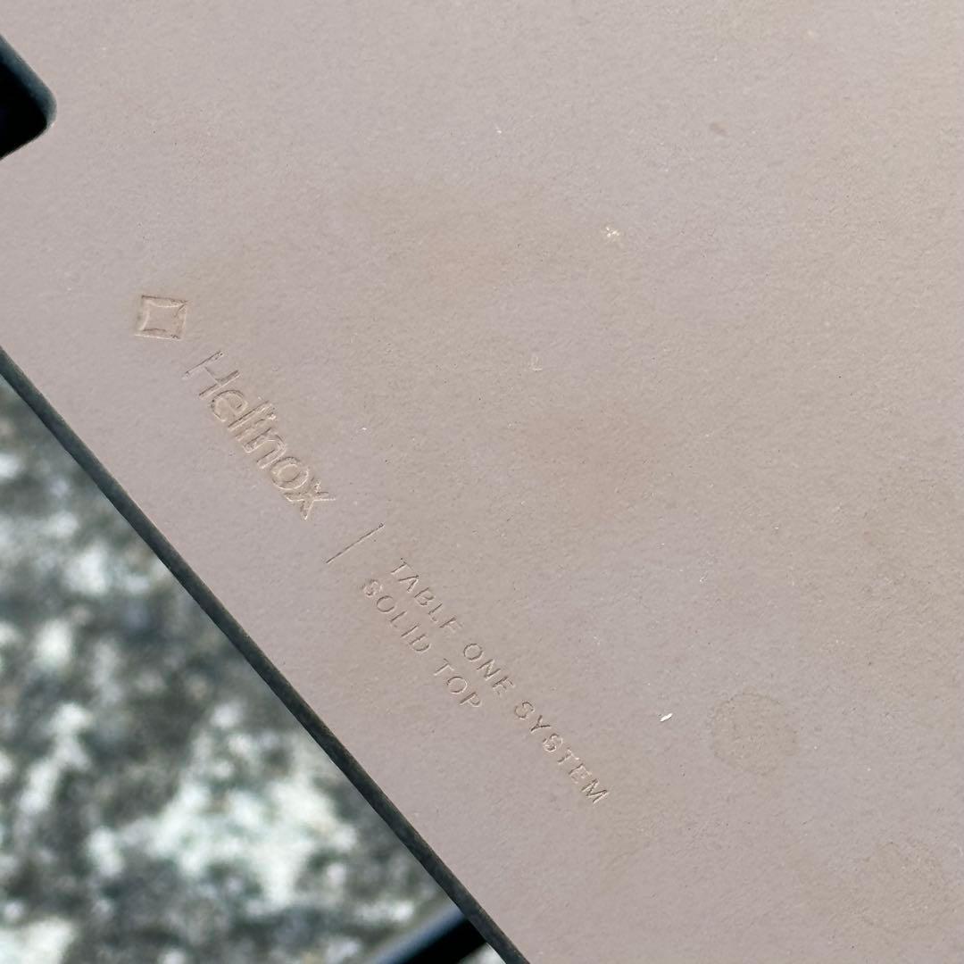 ヘリノックス テーブルワン ソリッドトップ コヨーテカラー 収納袋付き