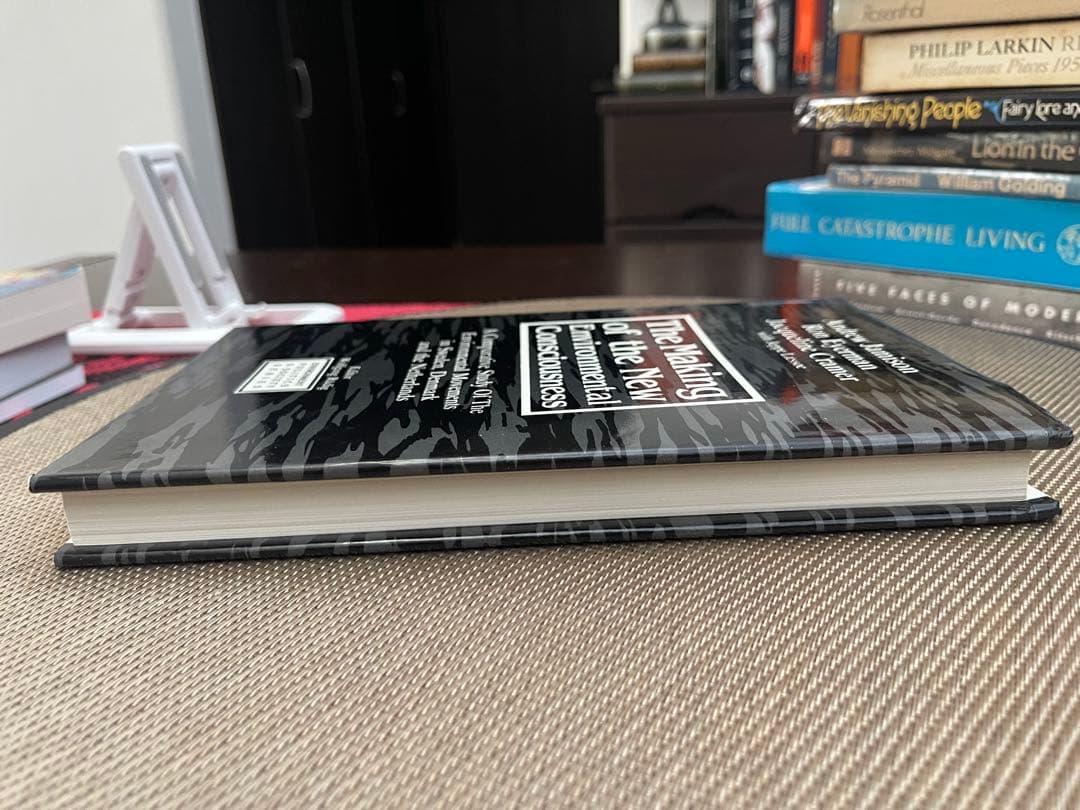 洋書 The New Environmental Consciousness