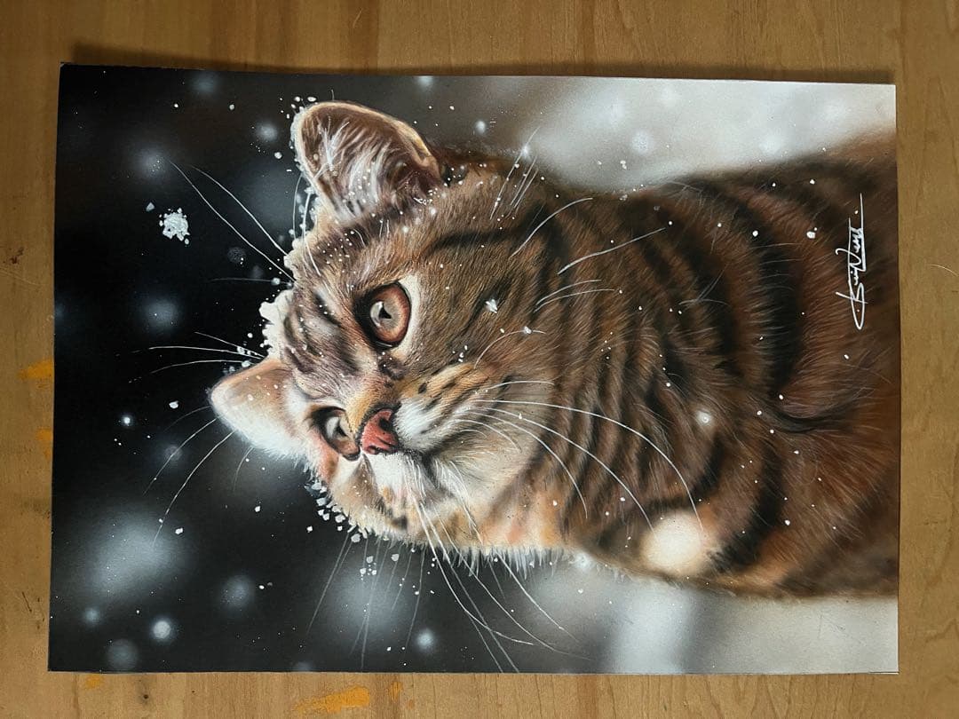 リアルな猫の色鉛筆&アクリル画　雪の中