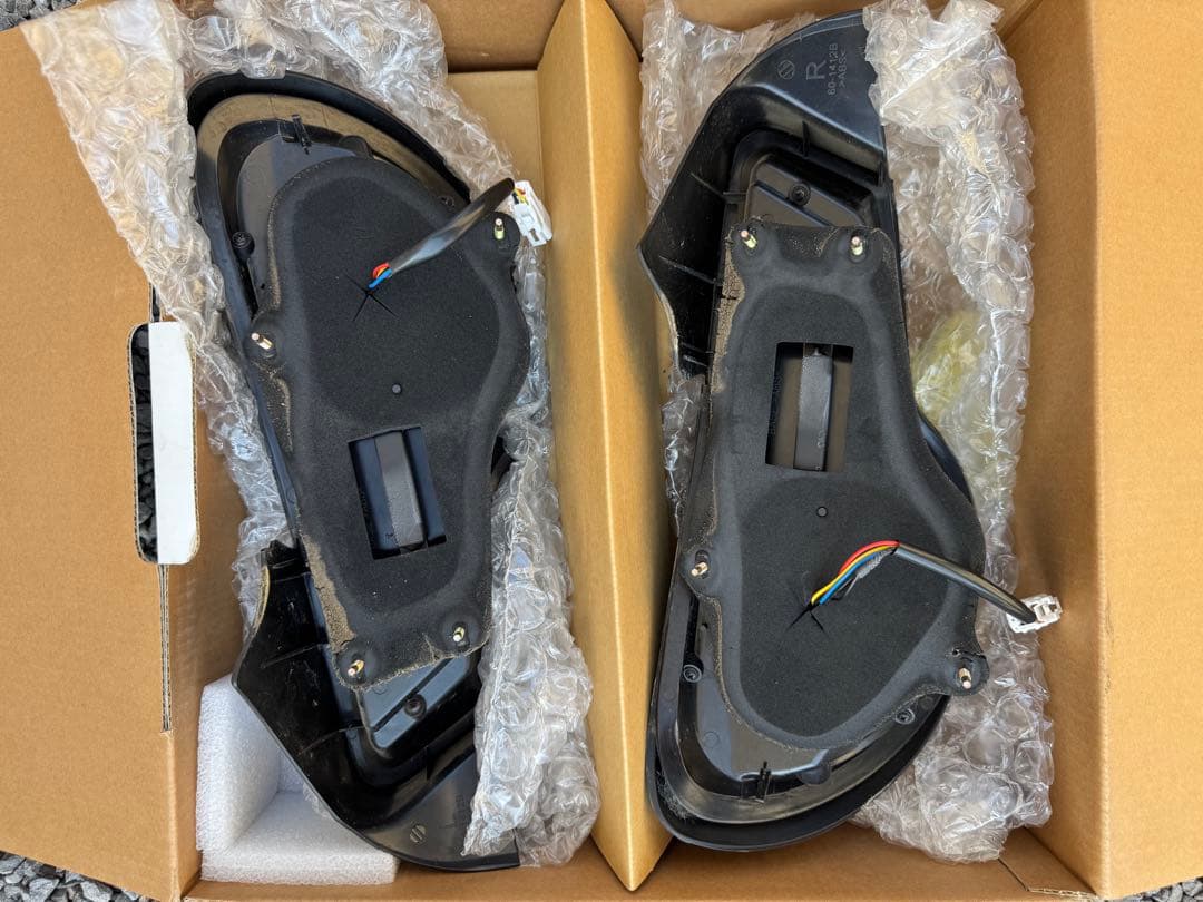 トヨタ86（ZN6）ヴァレンティスモークテールライト ジャンク