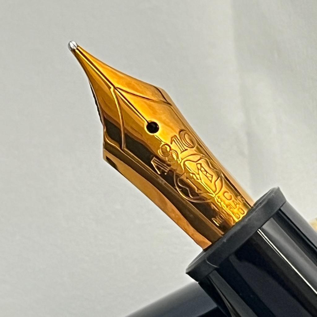 モンブラン 146 18C 全金 M 万年筆　【美品】