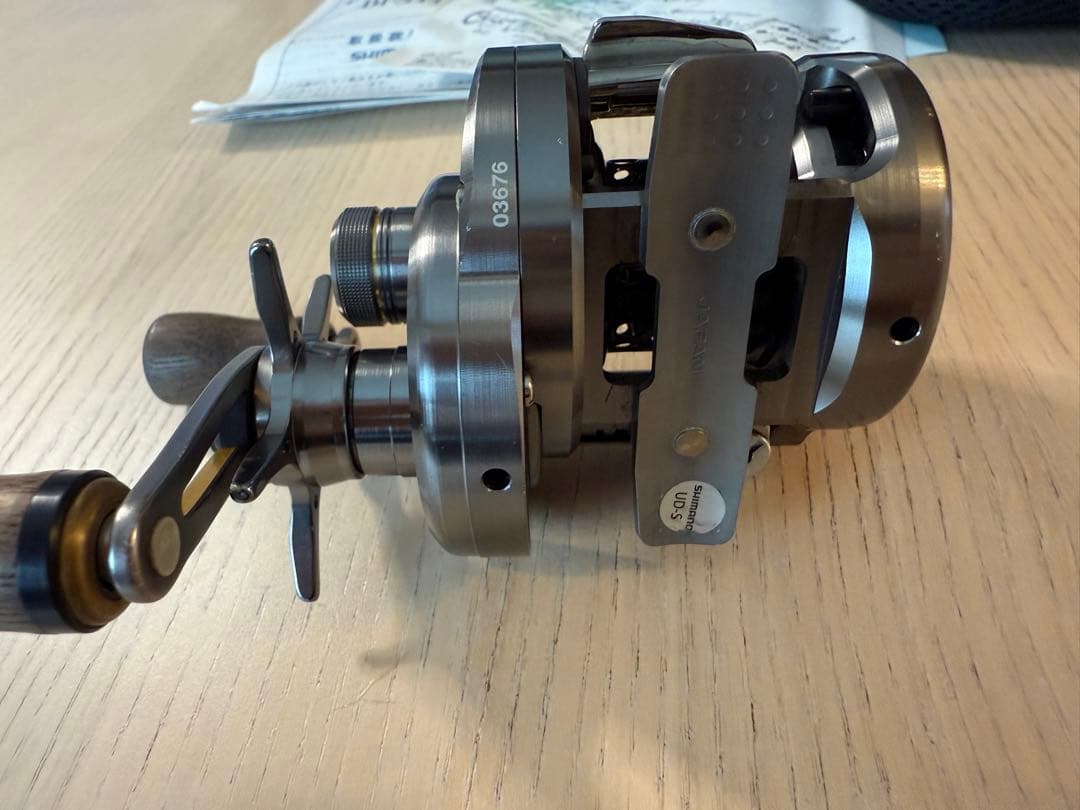 SHIMANO CALCUTTA CONQUEST BFS HG 左ハンドル