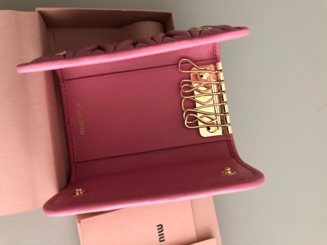 MIUMIU♡マテラッセキーケース(ピンク)♡