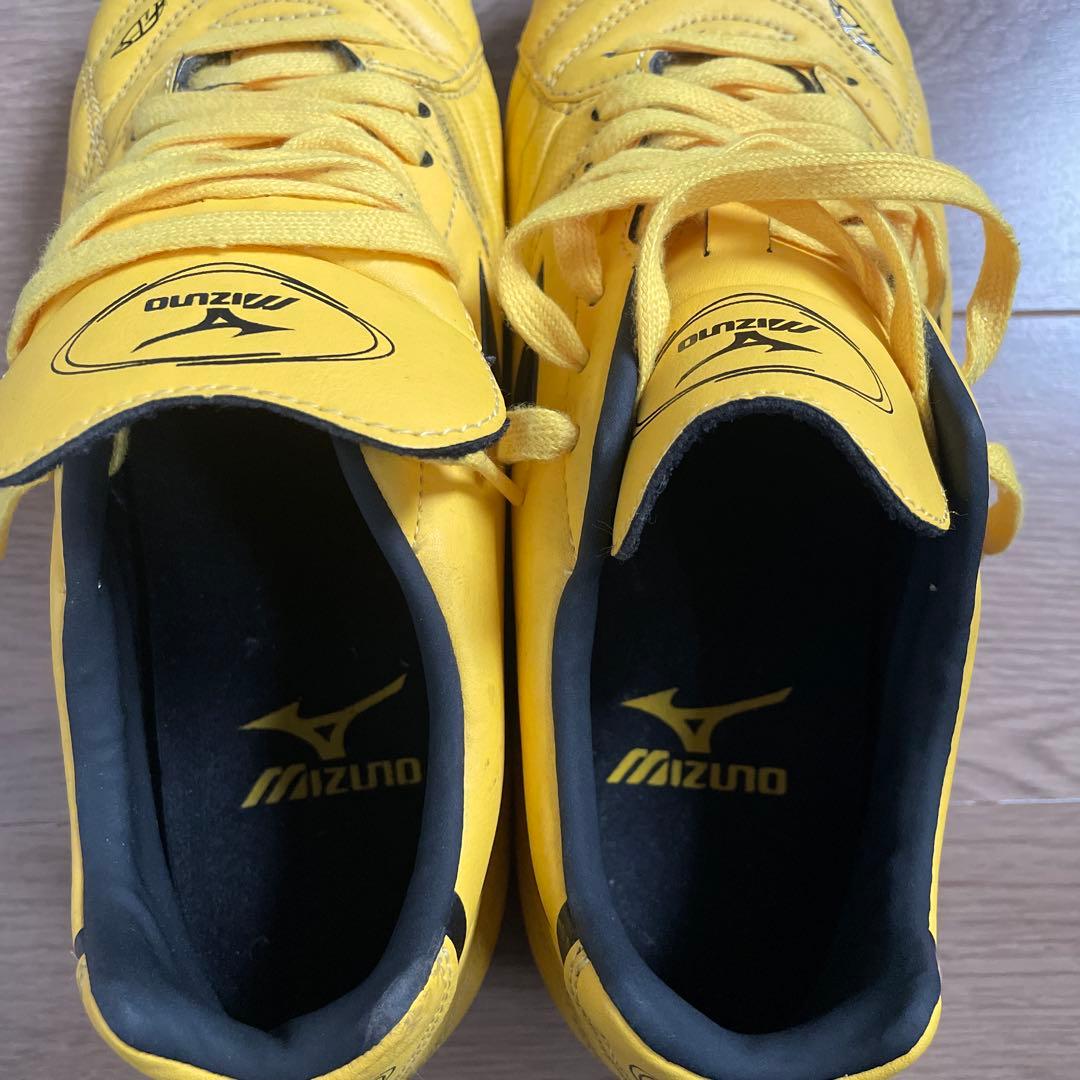 Mizuno サッカースパイク　イエロー　24.５㎝