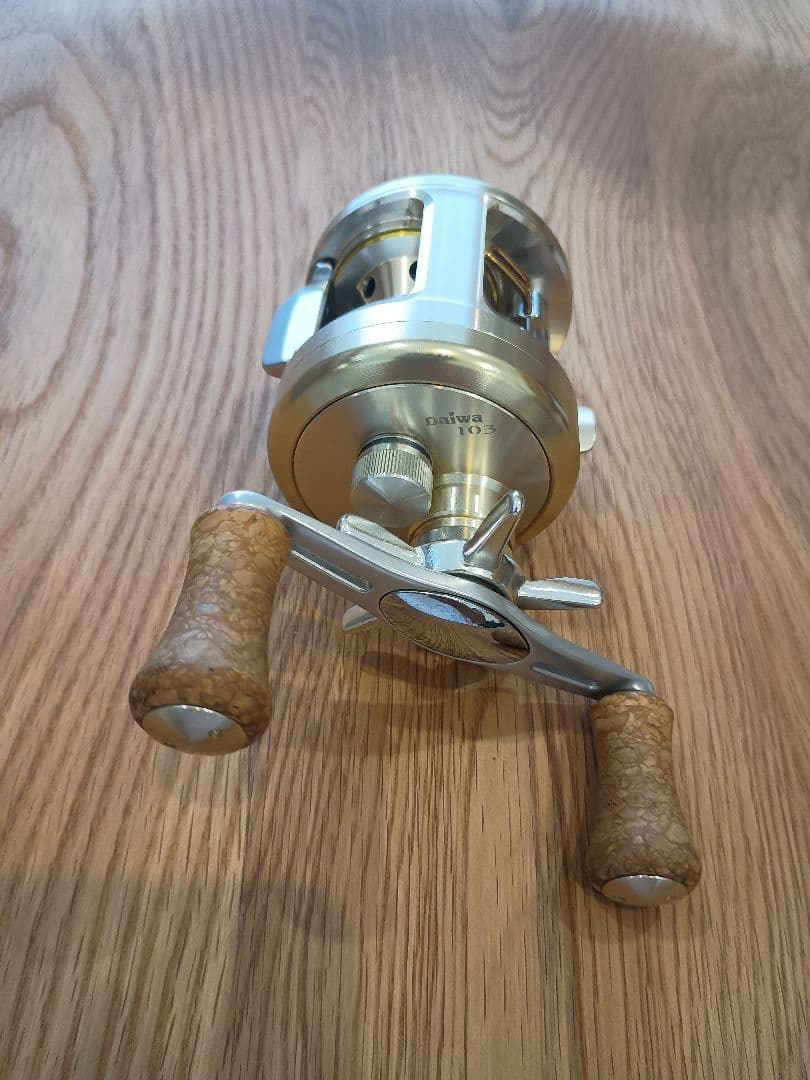 ダイワ　ミリオネア　CV-Z 103 中古　新品ギア付き