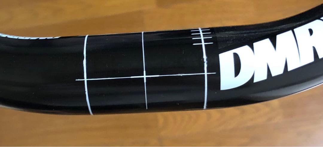 DMR BIKES WINGBAR MK4 35mmライザーバー