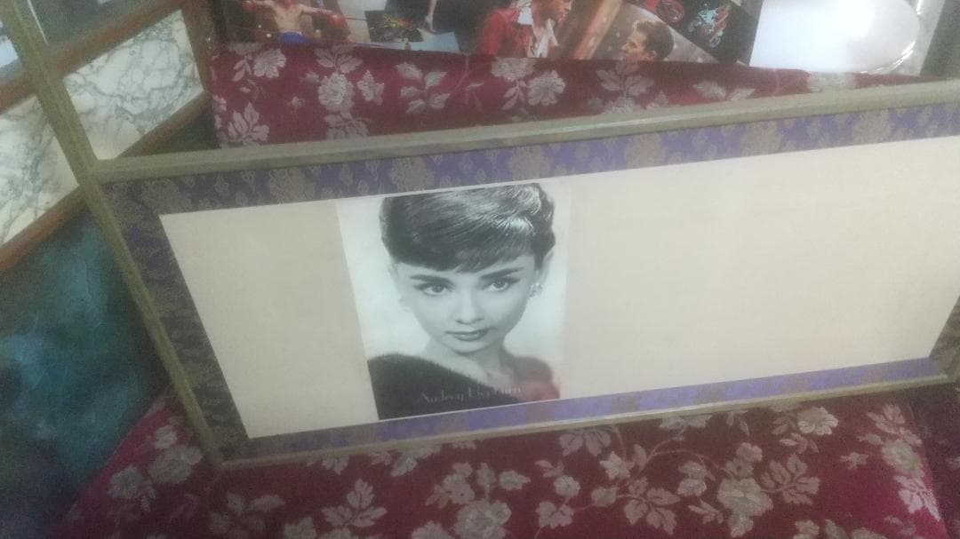 2枚式衝立 間仕切り和洋モダンパーティション屏風映画女優オードリーヘップバーン