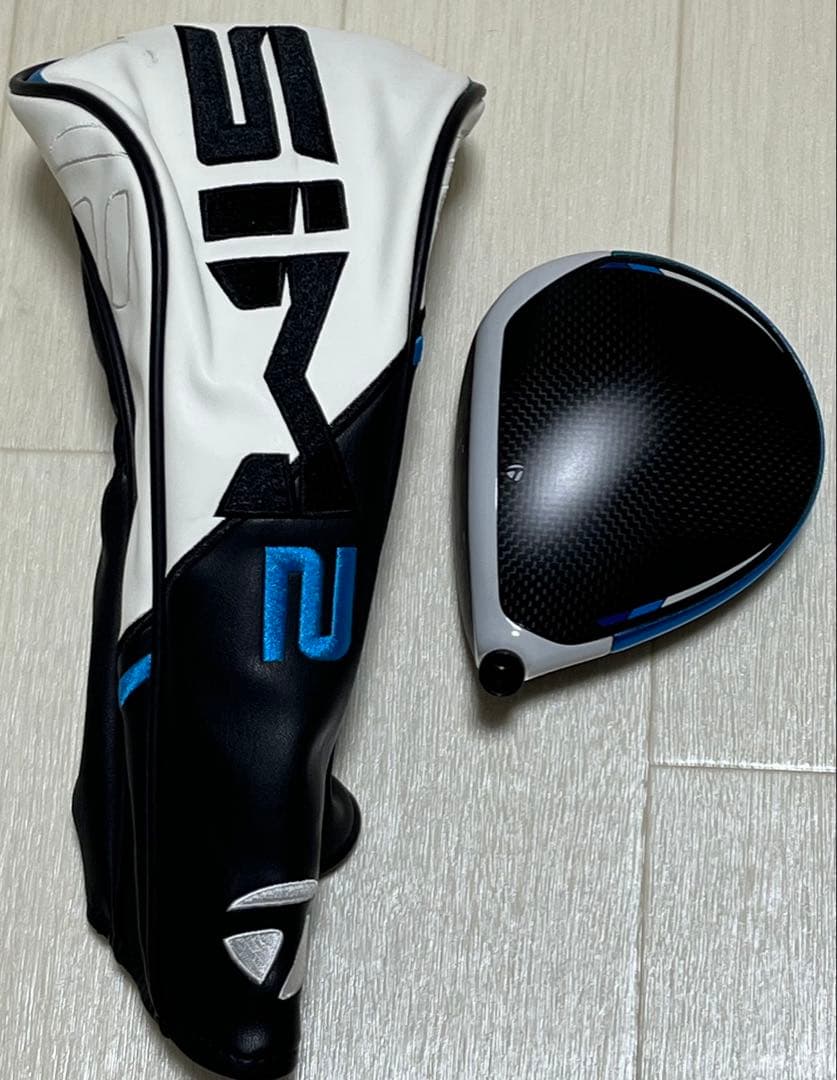 TaylorMade SIM2 ドライバー ヘッドのみ　ヘッドカバー付き