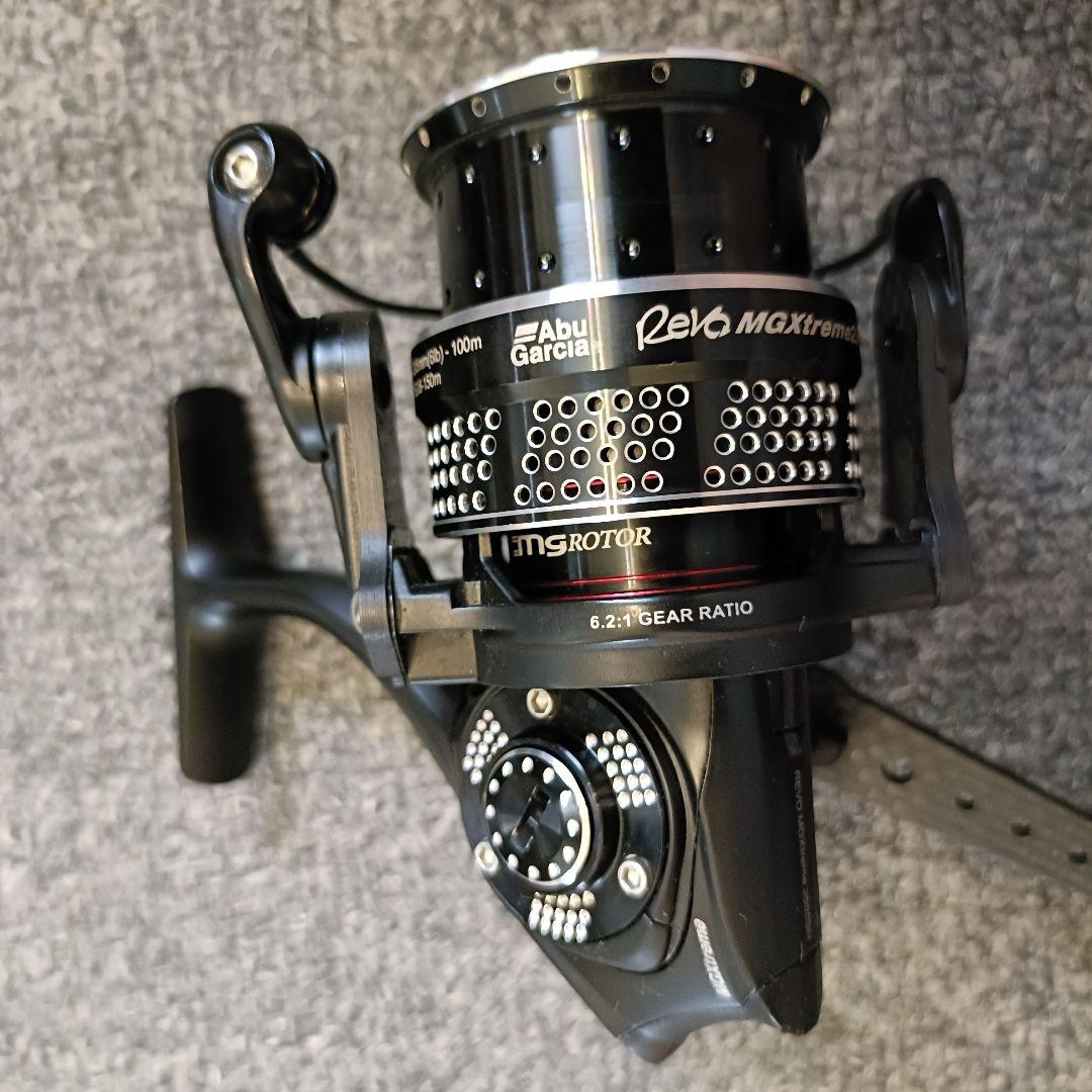 アブガルシア レボ エムジーエクストリーム 2500SH　スピニングリール