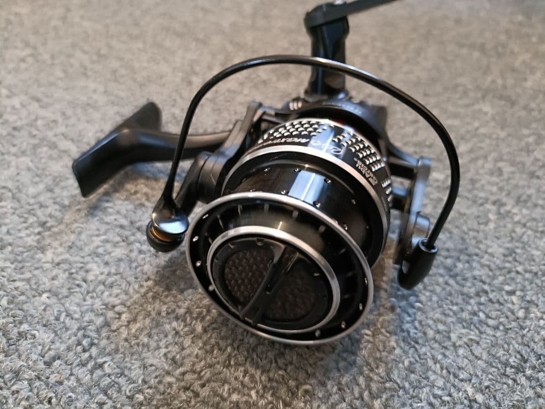 アブガルシア レボ エムジーエクストリーム 2500SH　スピニングリール