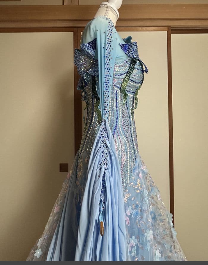 新品未使用✨立体花✨豪華 社交ダンスドレス水色ストーン 競技会、デモ、共演会、M