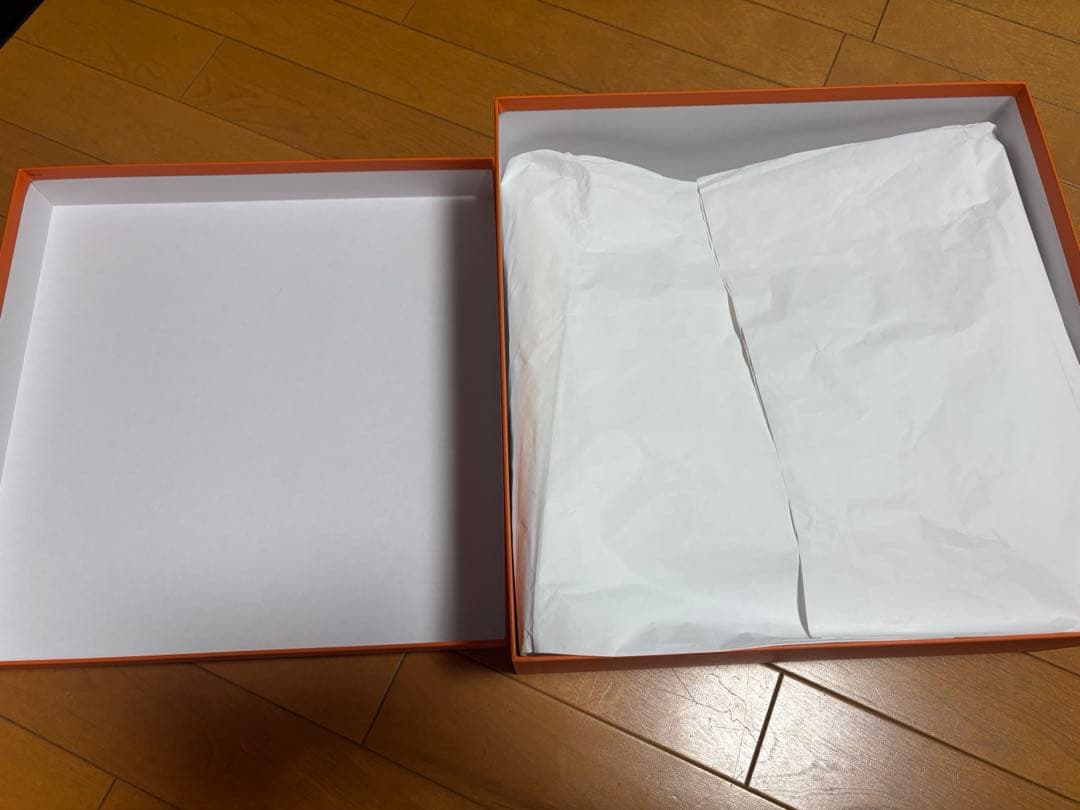 エルメス　HERMES 空箱　梱包用紙付　美品34.6✖️34.6✖️14.0