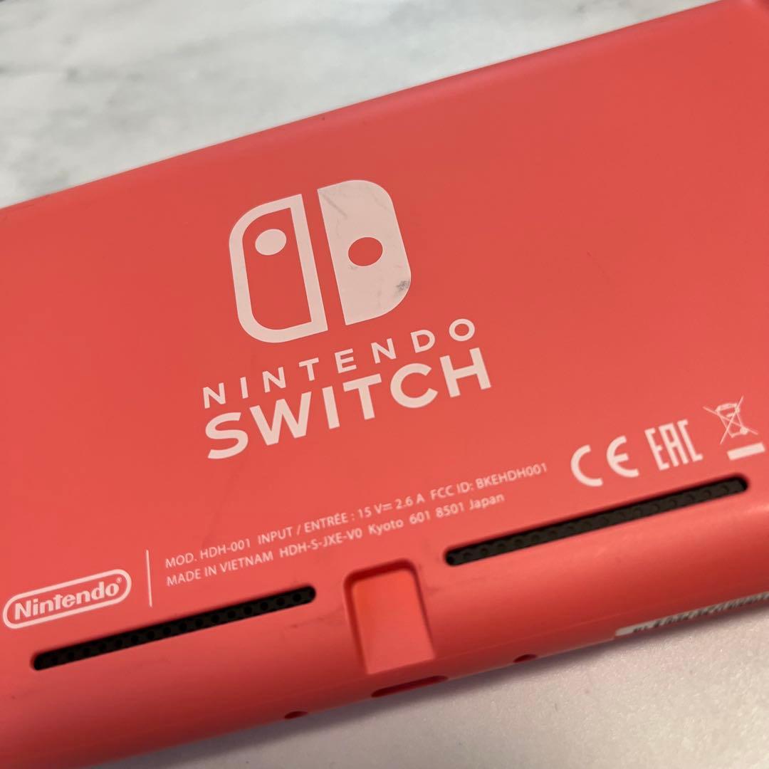 【匿名配送】　任天堂　スイッチライト　コーラルピンク　本体　SwitchLite