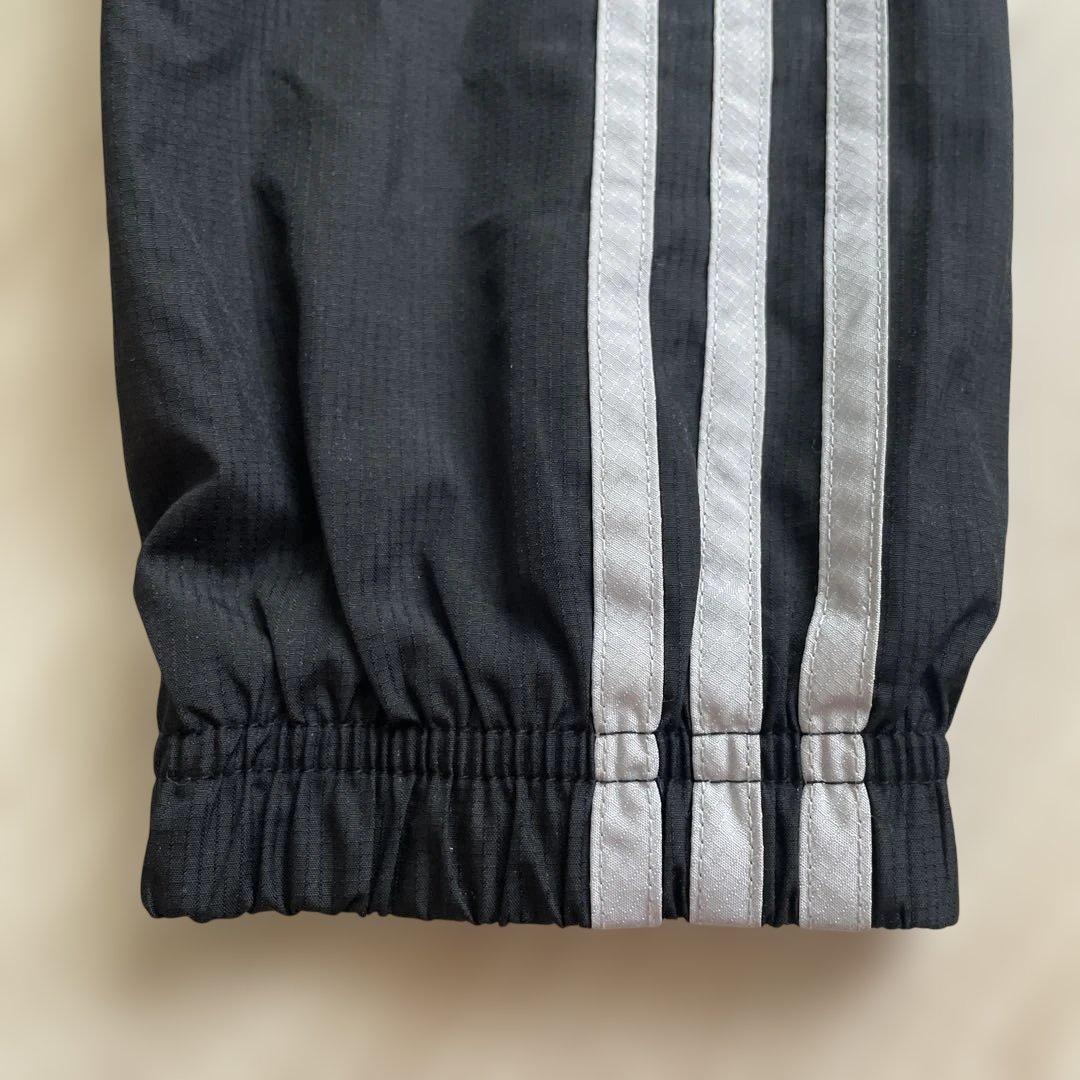 adidas リバプール ジャケット ベンチコート　ナイロンジャケット