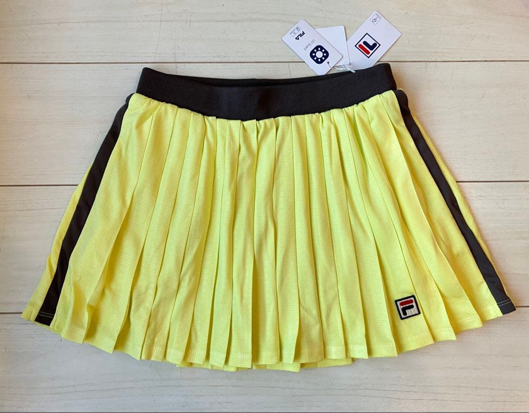 新品＊FILAフィラ＊イエロー×ブラウンの可愛いプリーツスコートM