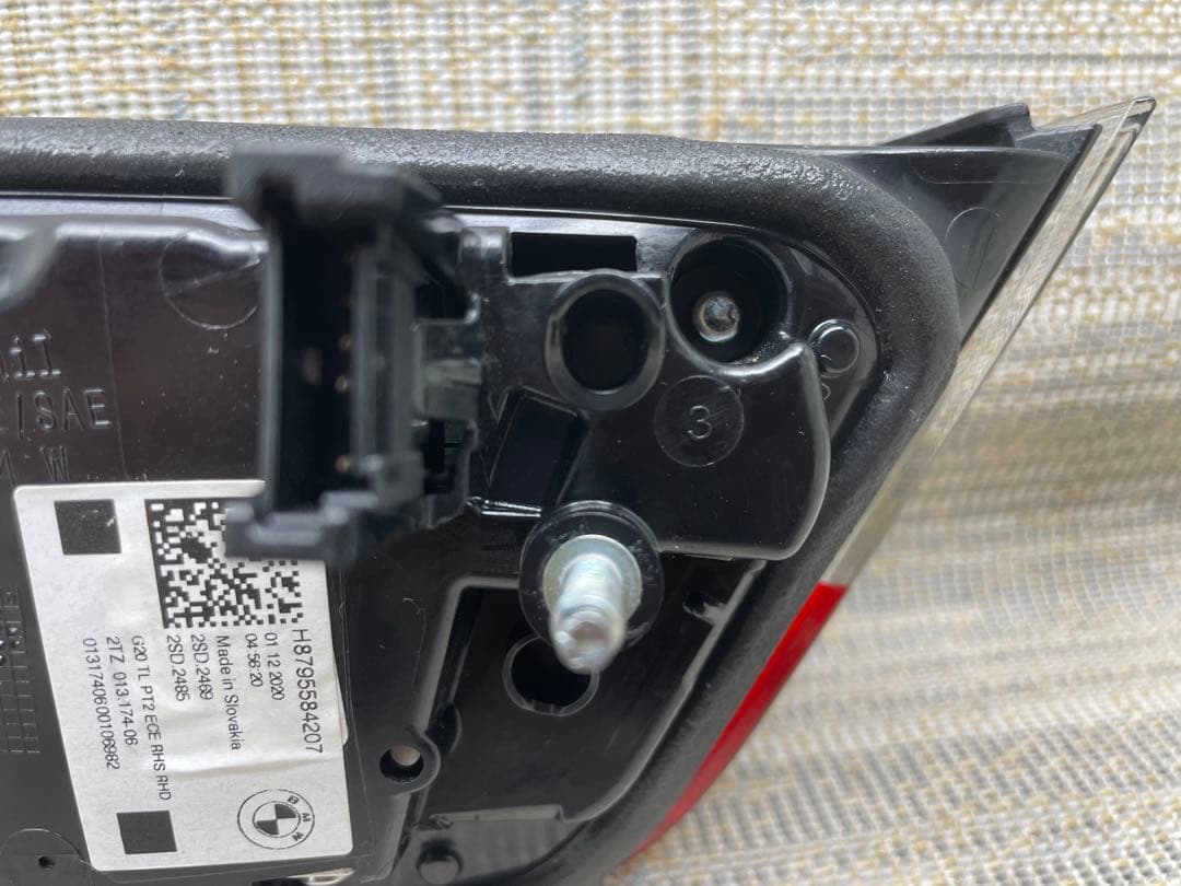  3シリーズ G20/G21右外内側テールランプ H4744275808