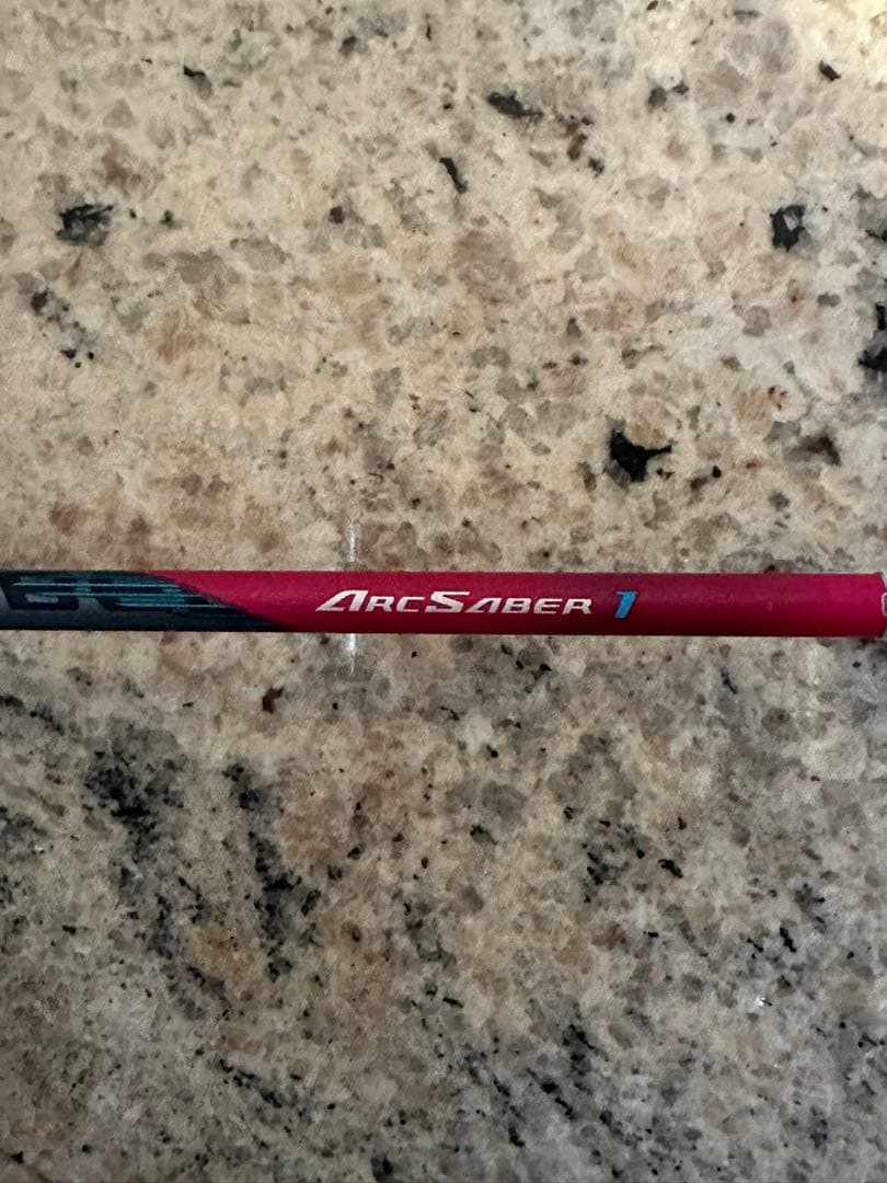 ヨネックスYONEXアークセイバー1グレー　ケース付