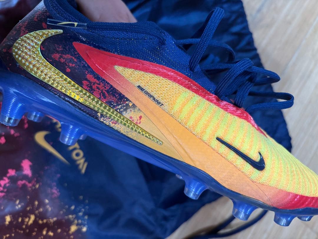 Nike　ファントム 6 LOW エリート AG-PRO EH