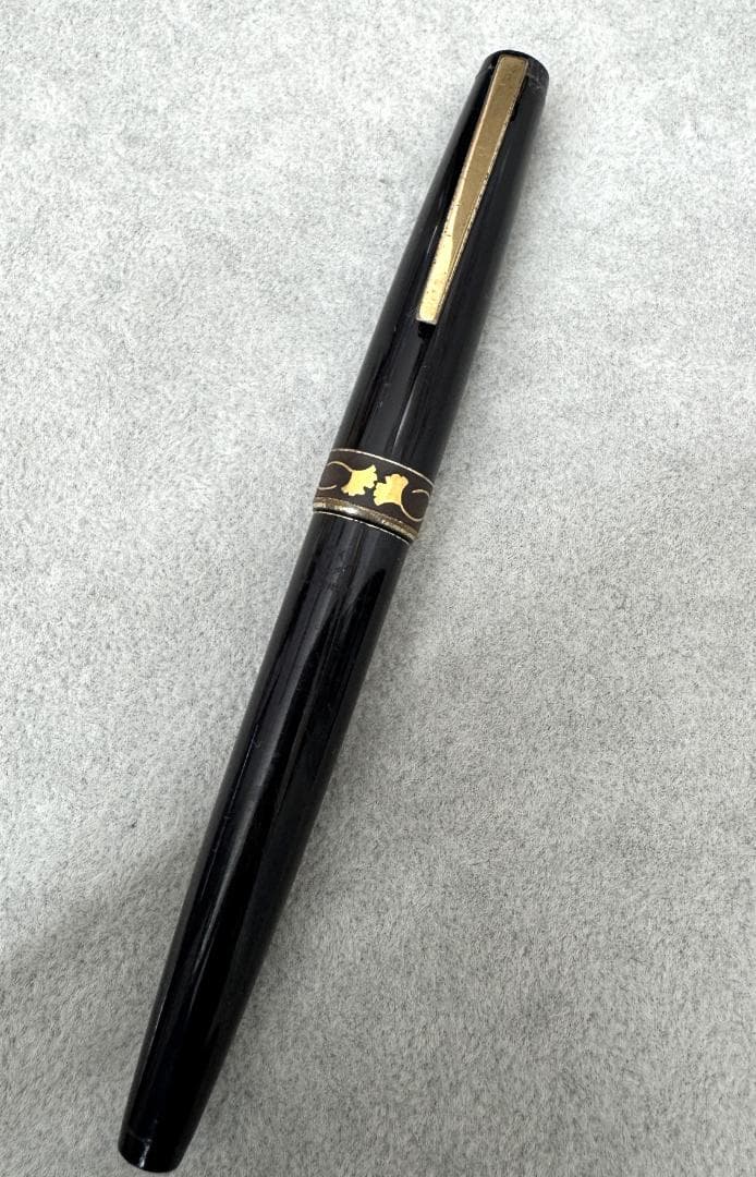 ★プラチナム　ヴィンテージ 万年筆　18K　細軟　伝統工芸細工 （名前入り）