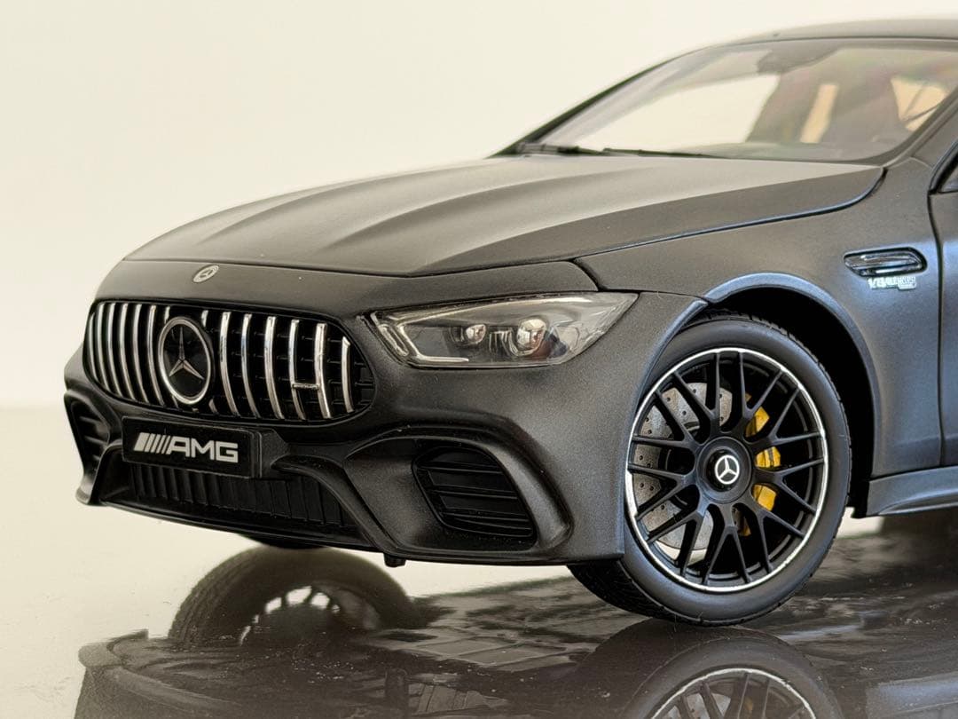 1/18 ベンツAMG GT63S 4MATIC