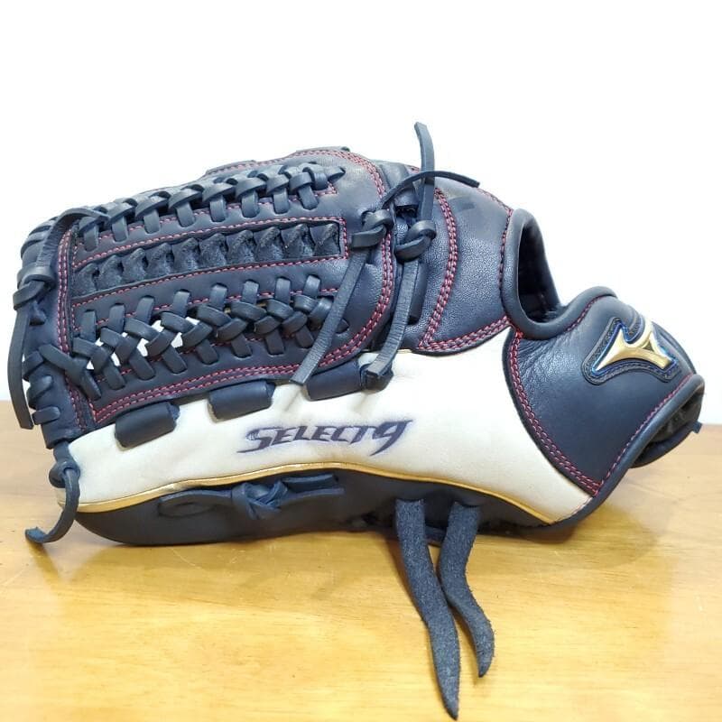 ミズノ WBC 日本代表 侍JAPAN 限定カラー 美品 左投げ用 軟式グローブ