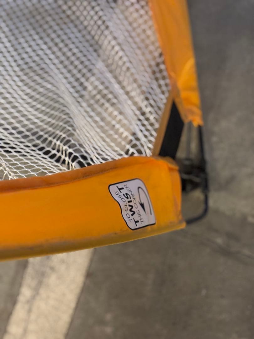 サッカーゴール　折りたたみ　PUGG