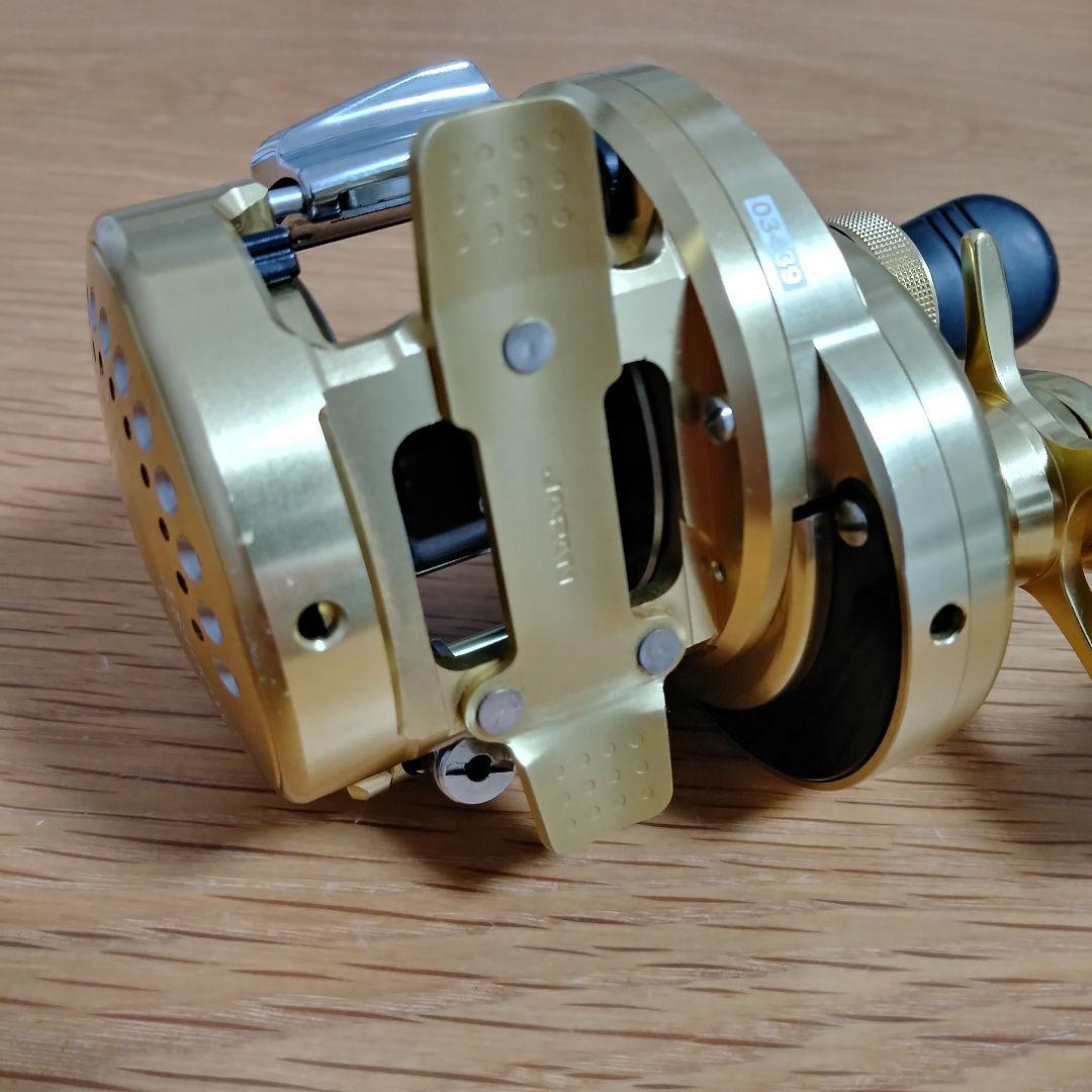 リール SHIMANO 15 CALCUTTA CONQUEST 200HG