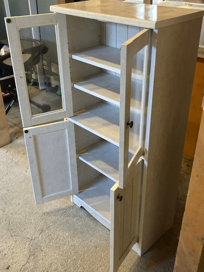 ニトリ　キャビネット　食器棚　キッチン収納　棚高さ調整可