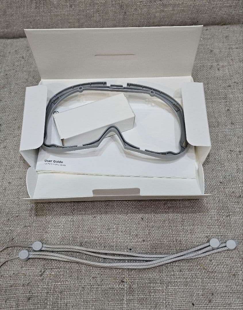 Pico4 Ultra (ピコ4ウルトラ)