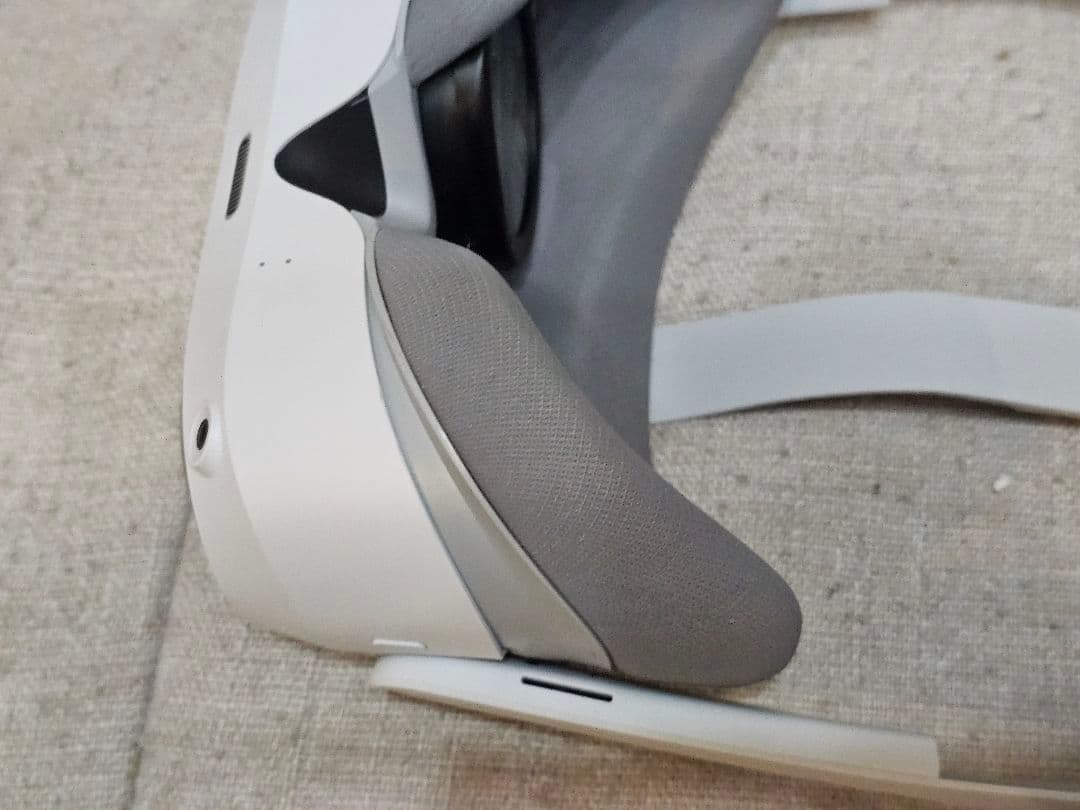 Pico4 Ultra (ピコ4ウルトラ)