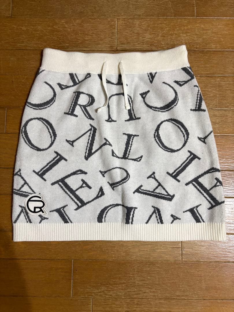 CuartoUnite アルファベット柄 セーター・スカートセット M