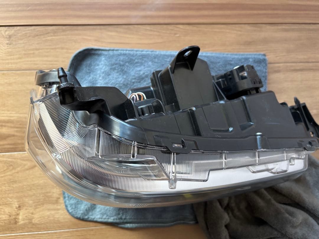 S321ハイゼットLEDヘッドライト左です