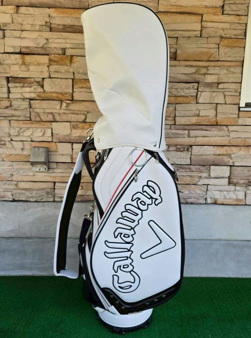 Callaway キャディバッグ ホワイト/ブラック ネームプレート付き
