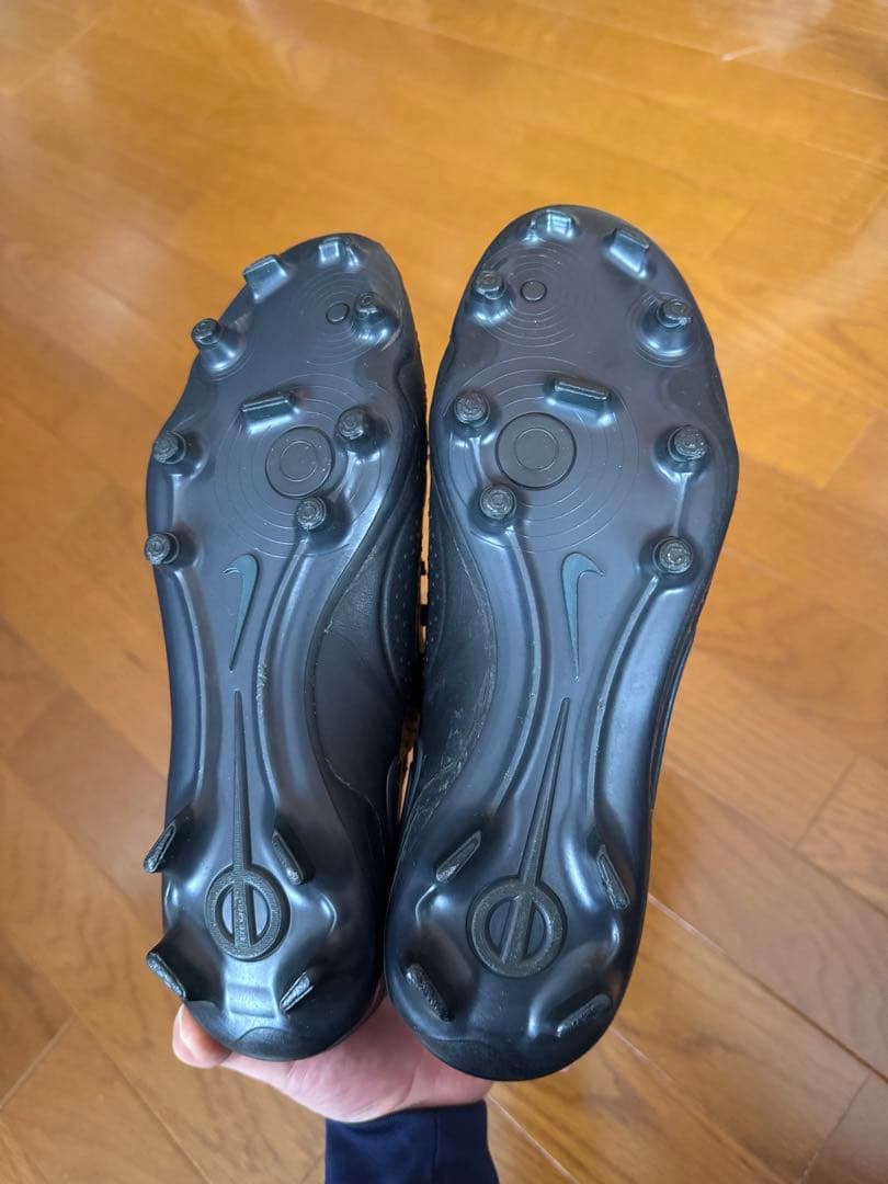 Nike ナイキ　サッカースパイク　ティエンポ