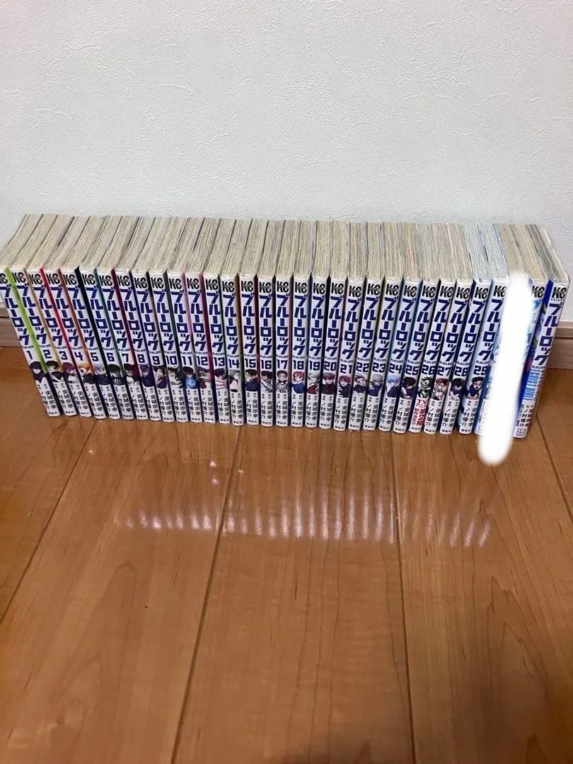 ブルーロック１〜29巻　凪1.2巻　キャラクターブック