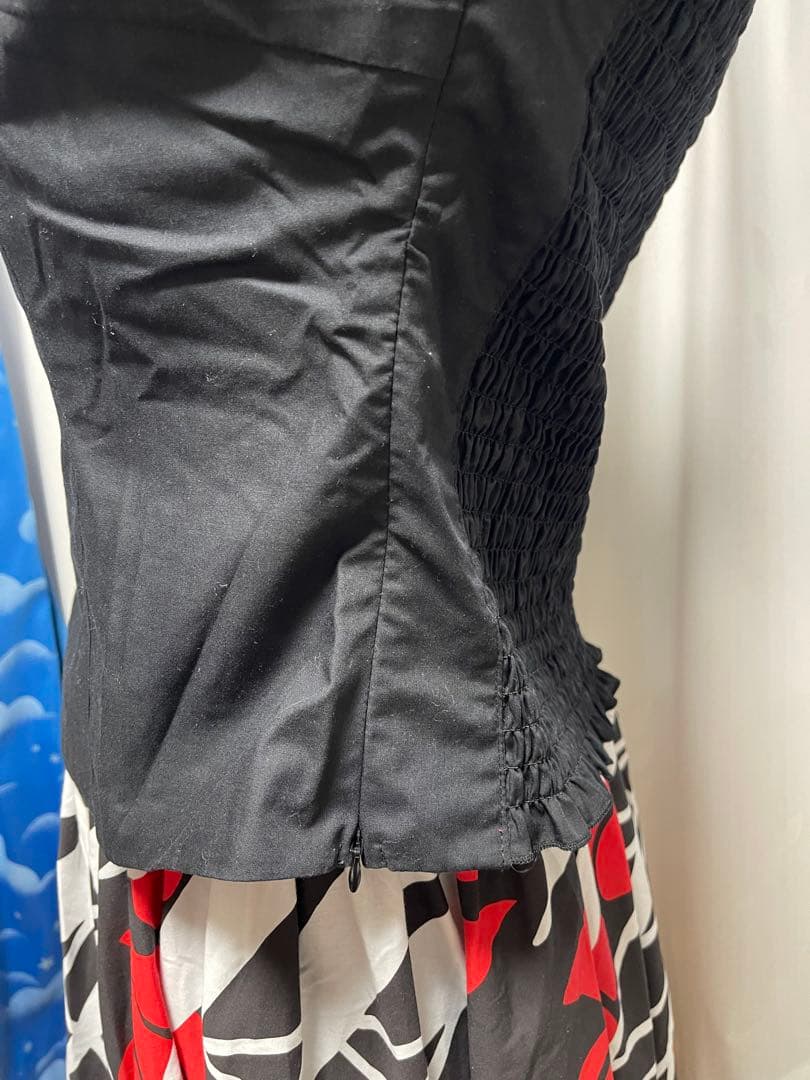 【セット売り】フラダンス用スカート ・黒のトップス