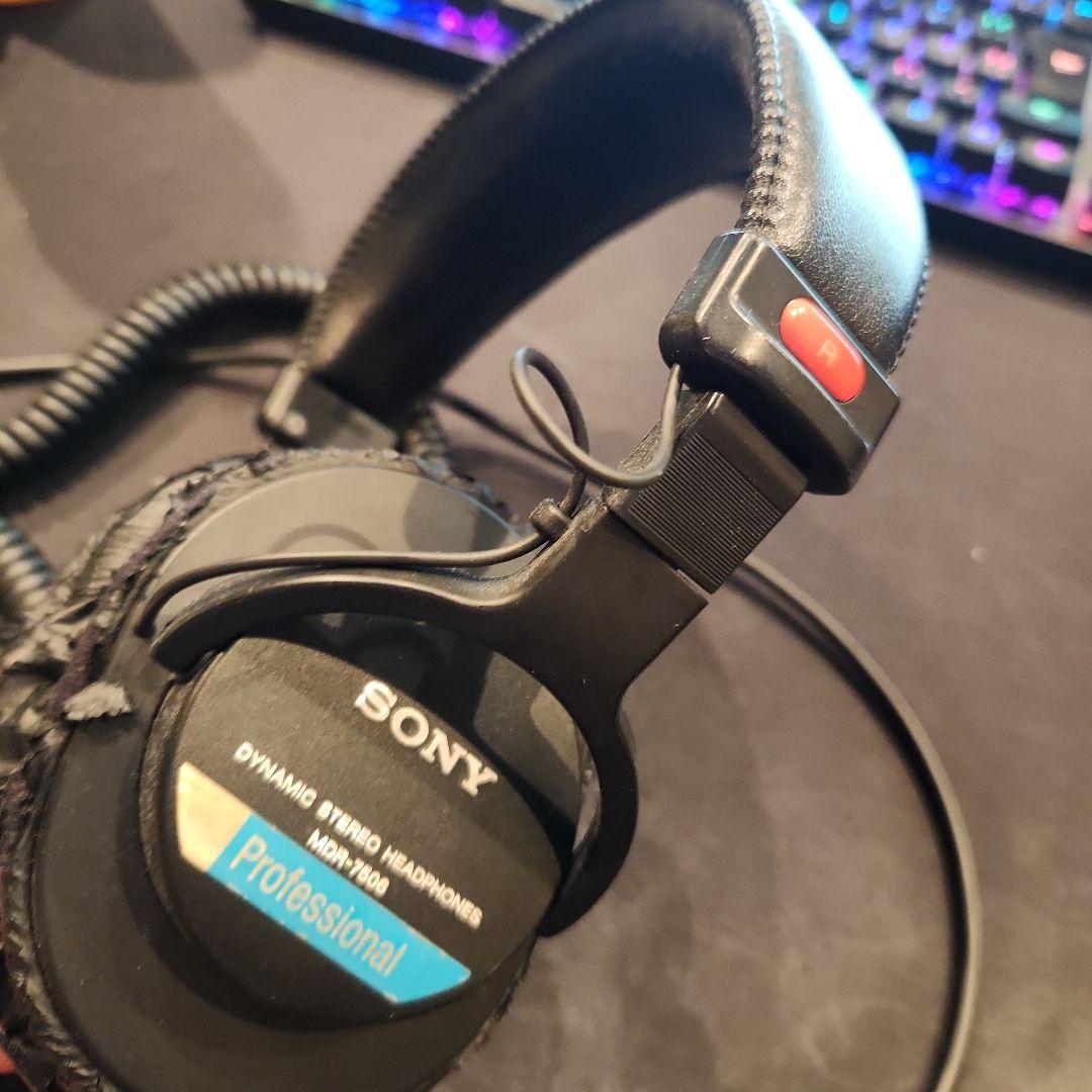 ヘッドホン tbon