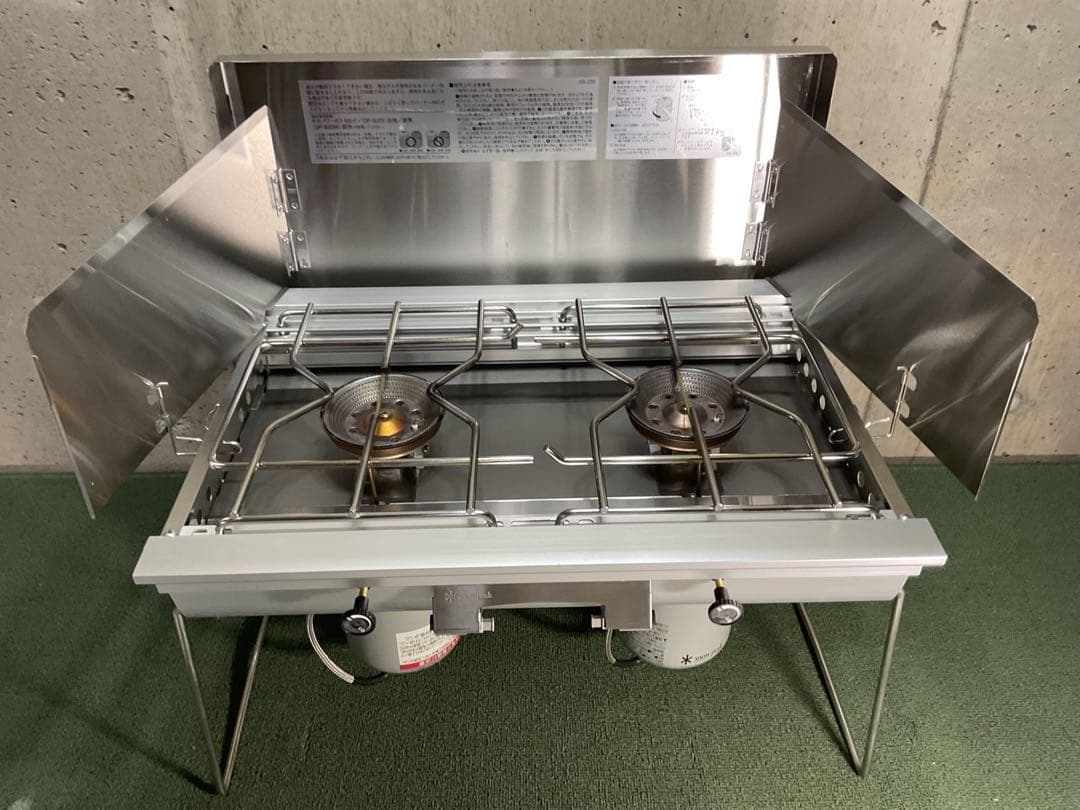 美品 液出し ギガパワー ツーバーナー スノーピーク  peak