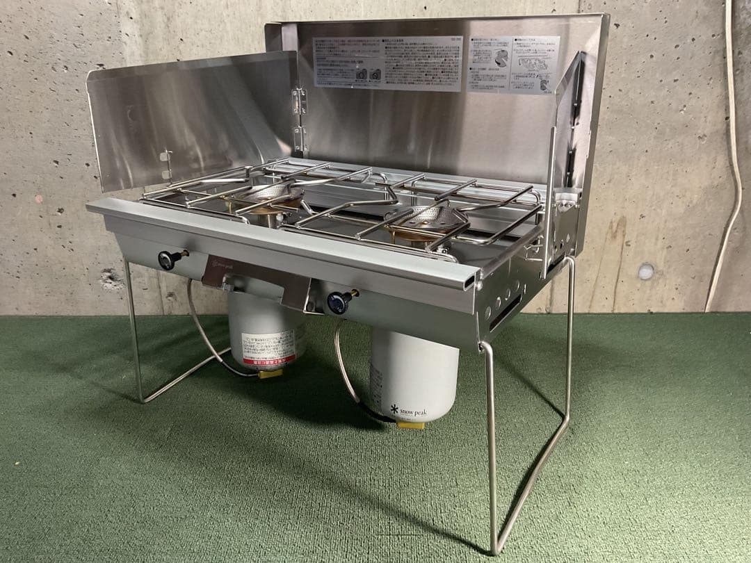 美品 液出し ギガパワー ツーバーナー スノーピーク  peak