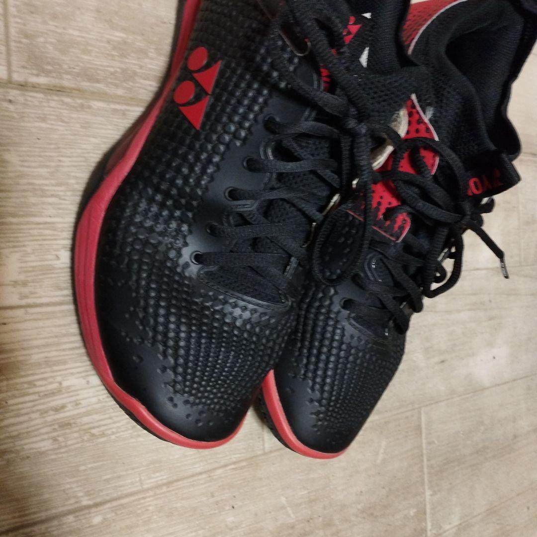 t*y様 27センチYONEX バドミントンシューズ ブラック/レッド