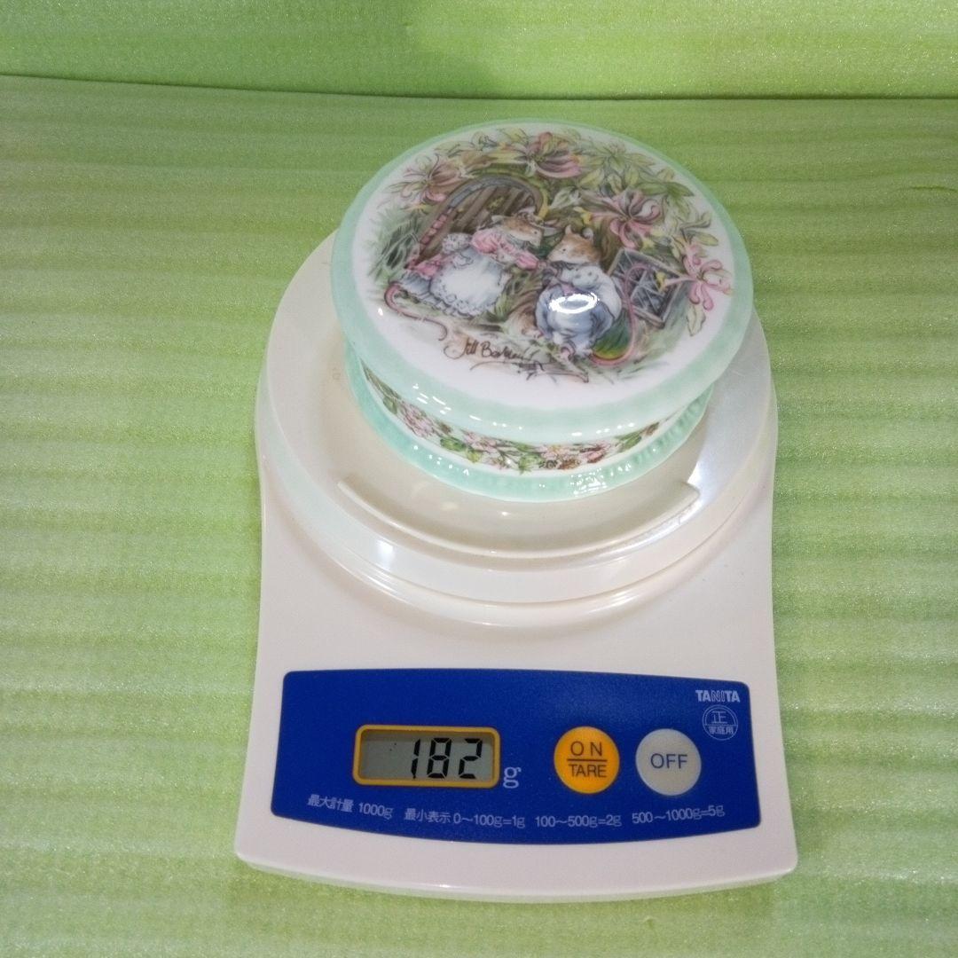  　 ロイヤルドルトン　ネズミのデザイン　蓋付きボックス